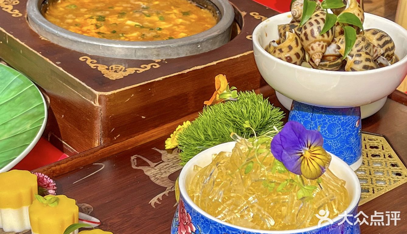 藏在西湖边的中式餐厅！！年味十足！