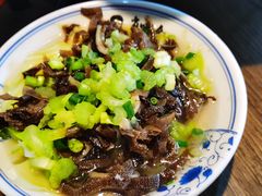 -肖四女乐山跷脚牛肉(南汇大学城生活广场店)