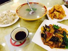 -鹤乡东北菜(崮山路店)