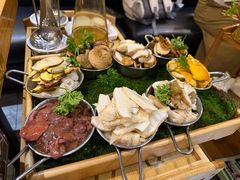 -一朵菌·野生菌探索家火锅(南亚店)