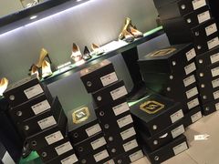 -银泰百货(西湖店)