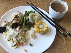 -西安大雁塔科技大学地铁站亚朵酒店