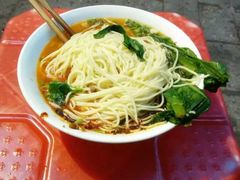-黎氏老太婆小面馆(临华大厦店)