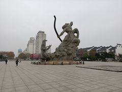 -巴陵广场