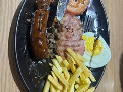 -奥利弗·雷金纳德·坦博国际机场