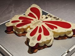 减糖40%香草树莓蝴蝶蛋糕-沁蝶 Butterfly Patisserie甜品蛋糕(北京瑰丽酒店)