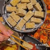 来杭州一定要吃这家烧烤店‼️烤榴莲和1米羊肉串赞暴