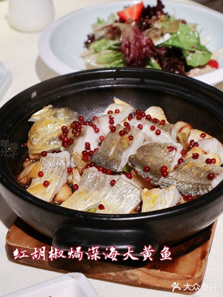 逛北京路，吃正宗香酥不腻的北京烤鸭