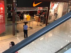 -东荟城名店仓