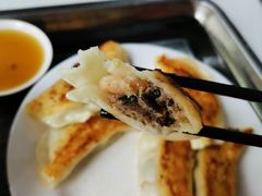虾仁锅贴-劈柴院锅贴(沈阳路店)