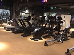 -VLines耀能运动24小时·月付制健身(京广桥店)