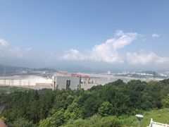 -三峡大坝旅游区交通票售票处-地面停车场
