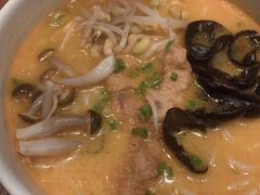 金汤酥肉酸辣米线-云海肴·汽锅鸡·云南菜(苏州中心店)
