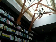 -钟书阁(松江泰晤士小镇店)