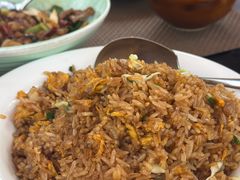 纳西炒饭-丽江悦榕庄酒店-明月·雪山庭院餐厅