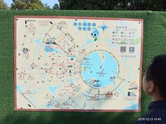 -上海滴水湖皇冠假日酒店