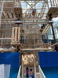 -PIPIKINGDOM皮皮王国欢乐号(欢乐海岸购物中心店)