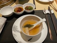 -余欢领鲜火锅(新街口店)