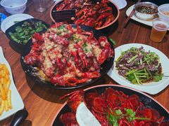 -巴厘龙虾·榜首油焖大虾(音乐学院·沿江酒馆店)