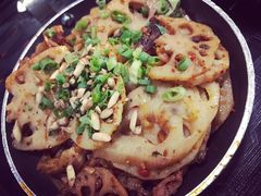 -何师烧烤·香辣蟹·川菜·30年老品牌(太古里旗舰店)