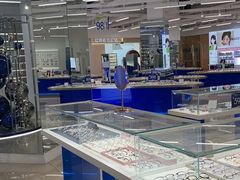 -优购镜仓(黄岛吾悦店)