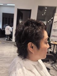 -BULB STUDIO 巴柏明星发型工作室