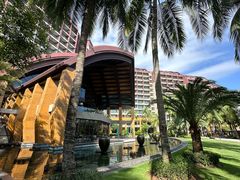 -三亚湾海居雅高铂尔曼度假酒店
