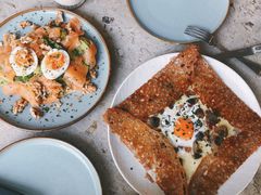 牛油果煮蛋吐司-RAC BAR(安福路店)