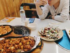 -老东镇啤酒屋海鲜加工·蒸汽海鲜·海鲜烧烤(台东店)