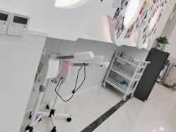 -蕾特恩专业祛痘·皮肤管理