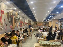 大堂-江城燕子大排档(江汉路步行街店)