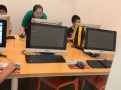 -斯坦星球AI编程·机器人科创·科学实验·信奥·思维·STEM·乐高·竞赛考级(长宁虹桥大融城荟聚中心)