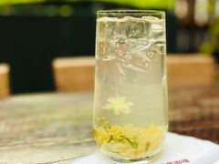 茉莉气泡水-大书房咖啡(中传国交店)
