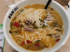老坛酸菜肉片米线-蒙自源米线(虎门国际购物中心店)