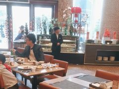 -怡聚轩全日制自助餐厅(大中华喜来登酒店)