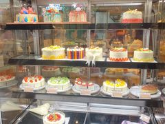 面包甜点陈列柜-UH祐禾(光谷世界城店)