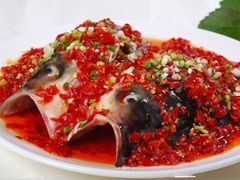 剁椒鱼头-渔老大·有机鱼馆·老字号(古城店)
