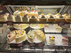 杨梅西瓜奶油蛋糕-PAOPAO Bakery&Café(港汇店)