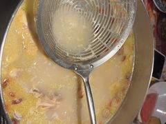 -尚尚仙·酸汤猪手·猪肚鸡火锅(华联万柳购物中心店)