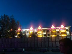 -布尔津河堤夜市