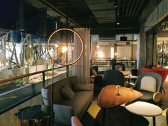楼下餐厅-The ROOF (通盈中心店)
