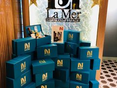 -La Mer Restaurant & Lounge