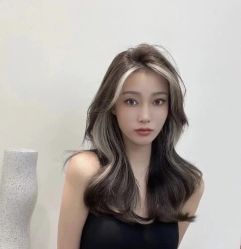 -丝语萱形象