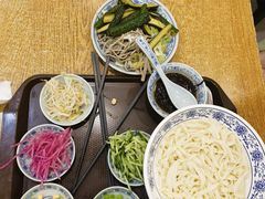 老北京炸酱面-门框胡同百年卤煮(新街口店)