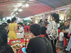 等位区-红日饭店(裕隆三路店)