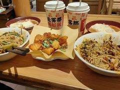 -周小波重庆小面·重庆名小吃(邹容路店)