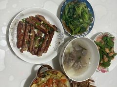 -臻爱住家月嫂育儿嫂(万达店)