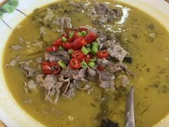 -鸿亨泰杂鱼馆(港馨家园店)