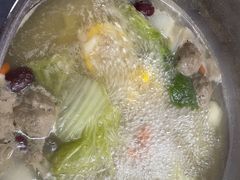 -官塘陈记鱼生·潮汕砂锅粥·牛肉火锅(潮枫路总店)