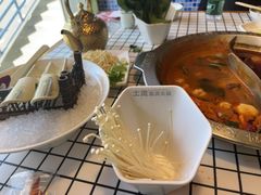 -山悦里 山野·鲜火锅(罗斯福广场店)